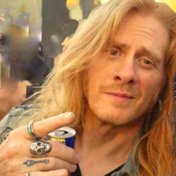 Meet your Posher, Curtis - Picture 2 of 3